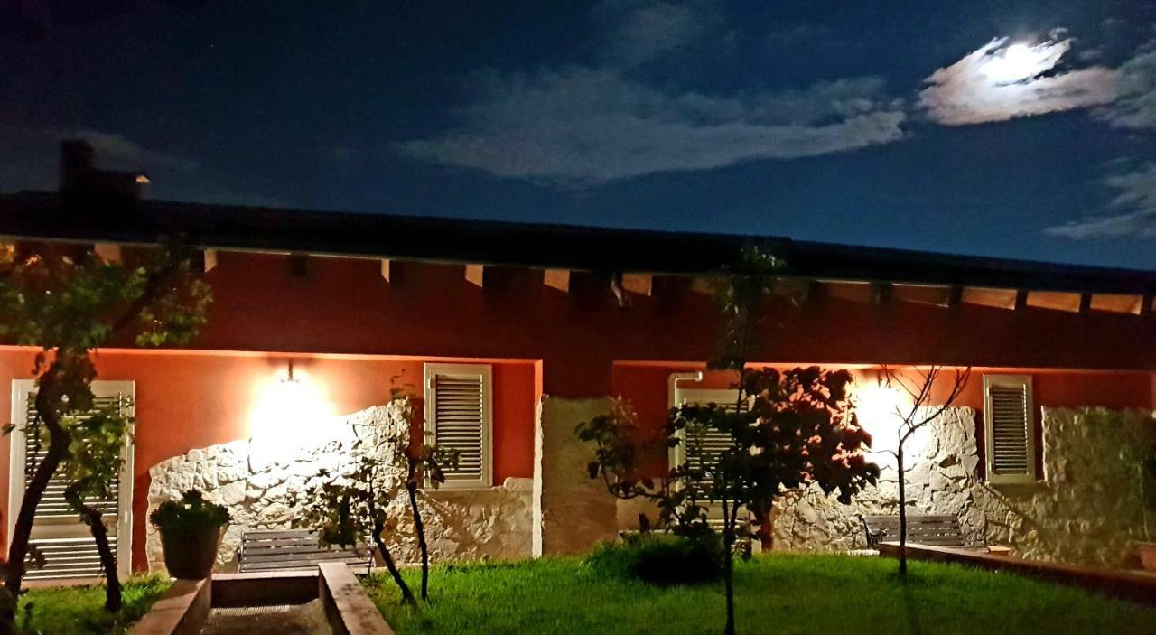 B&B Welcome Pedara Dış mekan fotoğraf